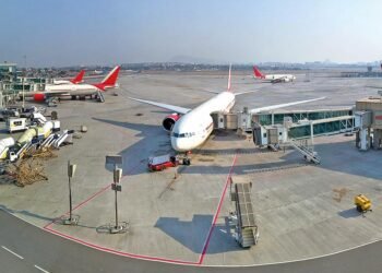 पुणे विमानतळ बॉम्बनं उडवण्याच्या धमकीनं खळबळ! 72 वर्षीय महिलेवर गुन्हा दाखल…..