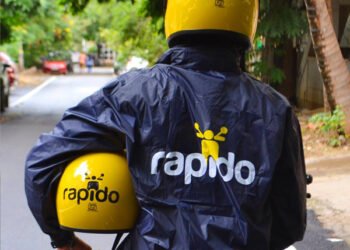 वाहतूककोंडी अन् महागड्या प्रवासभाड्याने सुचली सुस्साट कल्पना….