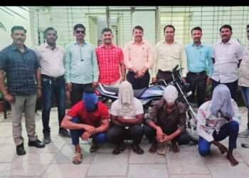 महावीर अर्बन को. ऑप बँकेत चोरीचा प्रयत्न करणाऱ्या चौघांना शहर गुन्हे शाखेच्या पोलिसांनी जेरबंद केले आहे
