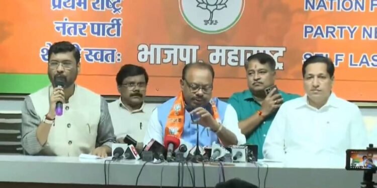 प्रदेशाध्यक्ष चंद्रशेखर बावनकुळे यांची भाजप कार्यालय नरिमन पॉइंट येथे माध्यमांशी संवाद