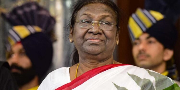 भारताला विकसित राष्ट्र नावारूपाला आणण्याच्या दिशेने वाटचाल करुया – राष्ट्रपती