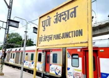 पुणे स्थानकावर लोकलसाठी नवीन टर्मिनल