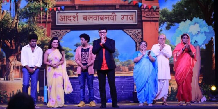 ‘फक्त मराठी सिने सन्मान सोहळा’ दिमाखात संपन्न