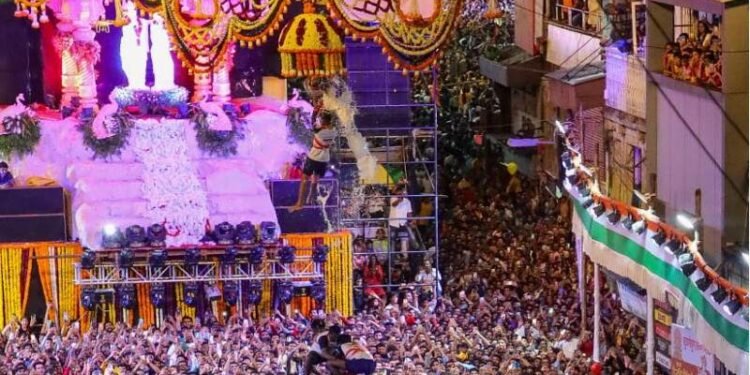 तुषार भारतीय देणार दहीहंडीमुळे नुकसान झालेल्या हॉकर्सना मदतीचा हात