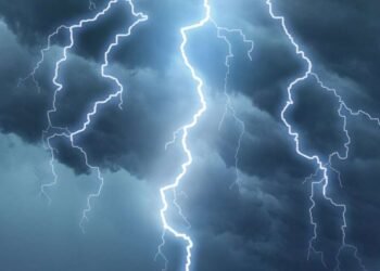 ओडिशा : विविध ठिकाणी वीज कोसळून 12 ठार