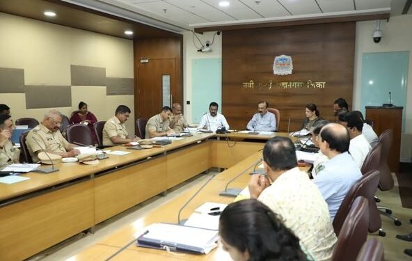 श्री गणेशोत्सव सुव्यवस्थित संपन्न होण्याकरिता नमुंमपा आयुक्तांचे दक्षतेचे निर्देश