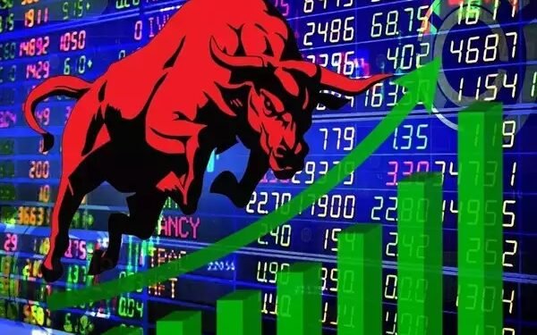 छोट्या शेअरची मोठी कमाल! तीन वर्षात 1100% परतावा दिला, स्टॉक सुसाट तेजीत; खरेदी करणार का ?