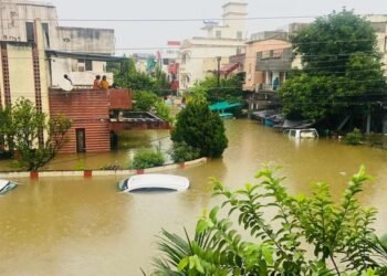 रस्ते पाण्याखाली, डेपो बुडाला, घरातही पाणीच पाणी, नागपुरात मुसळधार पावसाचा धुमाकूळ