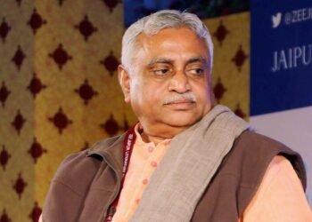 संघ परिवारात महिलांची सक्रियता वाढवणार – डॉ. मनमोहन वैद्य