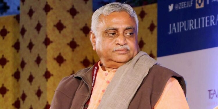 संघ परिवारात महिलांची सक्रियता वाढवणार – डॉ. मनमोहन वैद्य