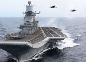 युएई नौदलाच्या विशेष तज्ञ शिष्टमंडळाचा भारतीय नौदल तळांचा दौरा यशस्वी