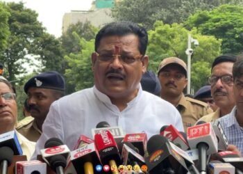 LIVE : आमदार अपात्रतेसंदर्भातील सुनावणीत आज नेमकं काय झालं? विधानभवन परिसरातून लाइव्ह