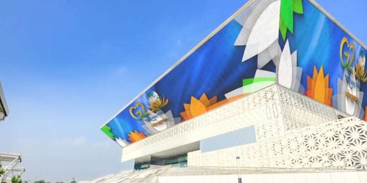 यशोभूमी, दिल्लीच्या द्वारका येथील आश्चर्यकारकपणे प्रभावी कन्व्हेन्शन सेंटरचे उद्या उद्घाटन….ही आहे एक झलक…