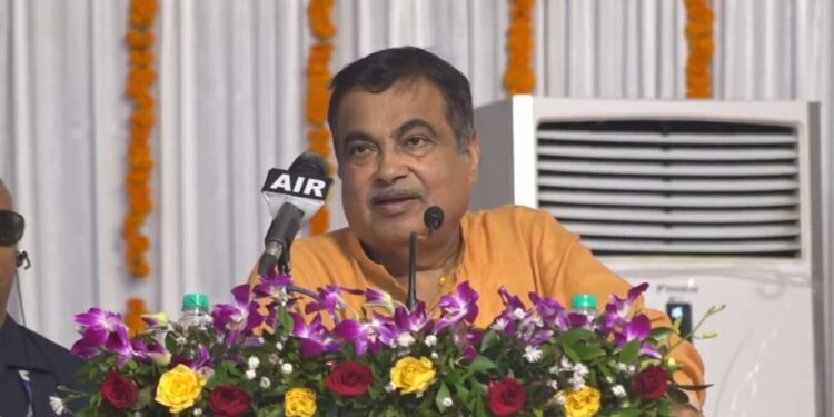 डॉ पंजाबराव देशमुख कृषी विद्यापीठ, अकोला, महाराष्ट्र आयोजित ‘शिवार फेरी’ चे उद्घाटन