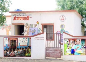 सोलापूर जिल्ह्यात 2134 अंगणवाड्या विजेविना…..