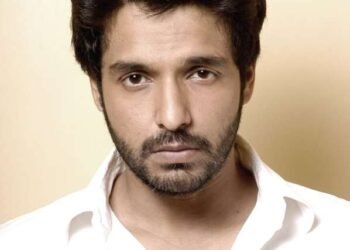 मराठी चित्रपटात झळकणार विनय आनंद