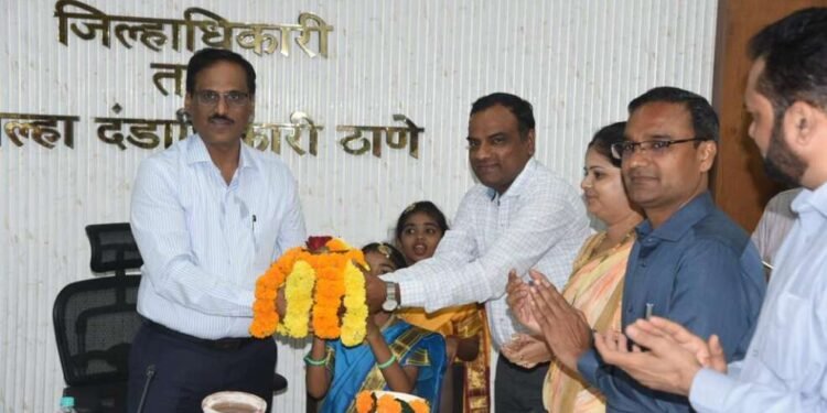 दिल्लीतील अमृतवाटिकेत ठाण्यातील माती जाणे हे अभिमानास्पद – जिल्हाधिकारी