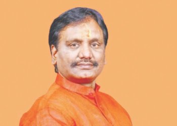 नवरात्रोत्सवाचं औचित्य, अंबादास दानवे सहकुटुंब सप्तशृंगी देवी चरणी