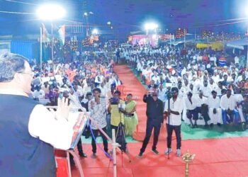 आधी चाळीस चोर एक अलिबाबा होता, आता दोन अलिबाबा ऐंशी चोर झालेत | विजय वडेट्टीवार