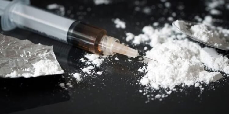 नाशिक शहर काँग्रेसच्या वतीने ड्रग्स विरोधात मानवी साखळी