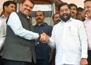 एकनाथ शिंदे कार्यकाळ पूर्ण करतील; ‘पुन्हा येईन’च्या ट्वीटवर फडणवीसांनी दिलं उत्तर