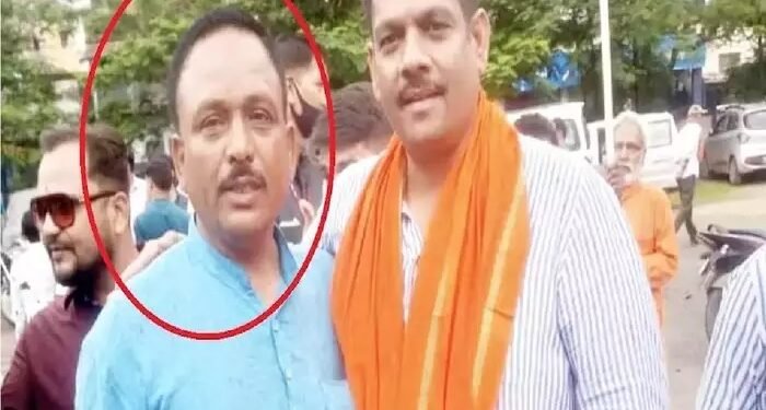 सहकाऱ्याला तिकीट मिळालं, आनंदात फटाके फोडले; जल्लोष करतानाच भाजप नेत्याचा अकस्मात मृत्यू