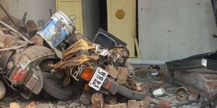 कराड भीषण स्फोटात ९ जखमी, घरातील तिन्ही सिलिंडर सुरक्षित; मग स्फोटाचं नेमकं कारण काय?