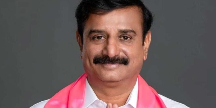 BRS च्या खासदारावर चाकू हल्ला, प्रचारावेळी घटना घडल्यानं खळबळ, प्रकृतीबद्दल मोठी अपडेट