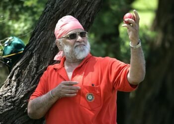 जगाला भारतीय फिरकी गोलंदाजीची ओळख करून देणारे बिशन सिंग बेदी यांचे निधन…