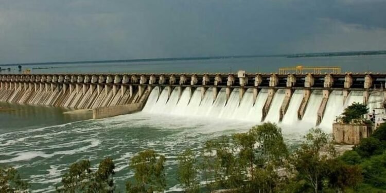 सोलापूर : उजनी धरणात ५८ टक्के पाणीसाठा