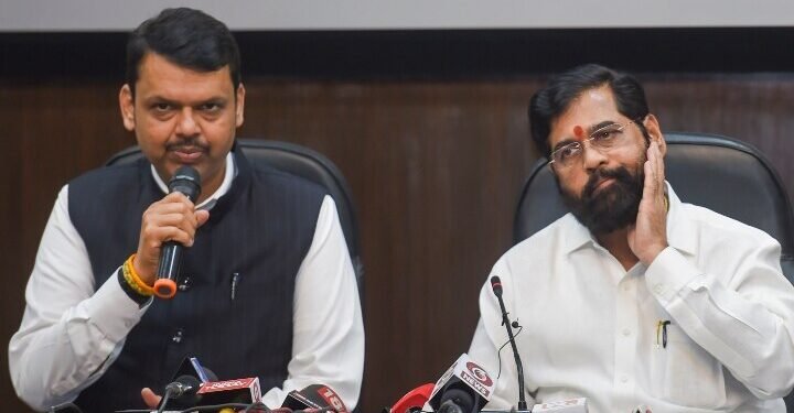 LIVE:- मुख्यमंत्री मंत्रालयात दाखल.. मराठा आरक्षणाच्या आंदोलनाच्या पार्श्वभूमीवर आज महत्वाची कॅबिनेट बैठक