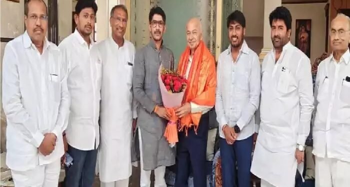 सुशीलकुमार शिंदेंचं प्लॅनिंग, अजितदादा गटातील माजी आमदाराची भेट, शरद पवार गटात अस्वस्थता