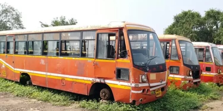 सोलापूर – परिवहन व्यवस्था कोलमडलेली, नव्या थांब्यांची मागणी