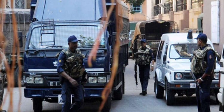 पाकिस्तानला गोपनीय माहिती देणाऱ्याला अटक