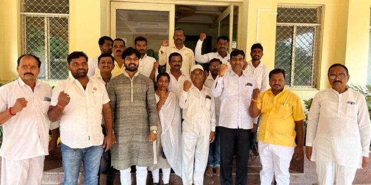 आरक्षणाच्या लढ्यासाठी धनगर-मराठा समाज एकत्र