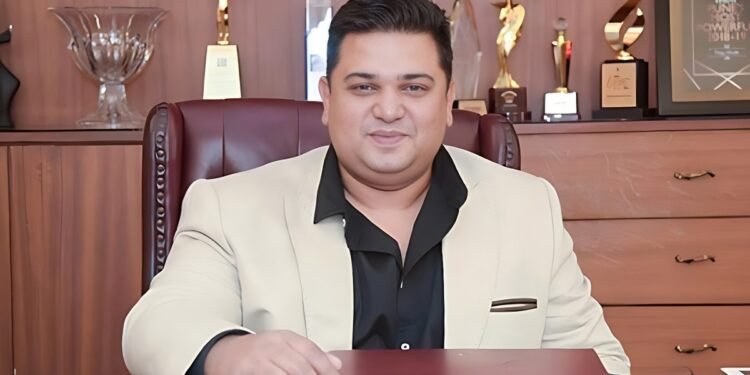 ललित पाटीलला मदत केल्याप्रकरणी संस्था चालक विनय अ-हाना पोलिसांच्या ताब्यात