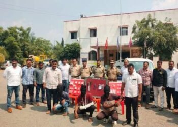 महाराष्ट्रात घरफोड्या, दरोडे टाकणारी आंतरजिल्हा टोळीतील तिघे जेरबंद