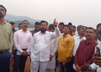 मुनावळे येथे आंतरराष्ट्रीय दर्जाचे पर्यटन स्थळ उभारणार – मुख्यमंत्री