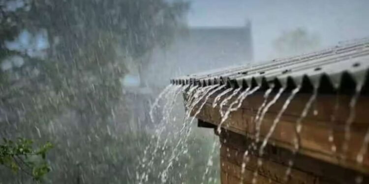 वादळी पावसाने झालेल्या वादळी पावसाने झालेल्यापोटी ३.२५ कोटी रुपयांची मदत