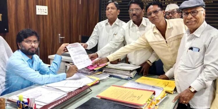 नगर – महापालिकेतील सेवानिवृत्तांना दिवाळीपूर्व थकित देयके देण्याची मागणी