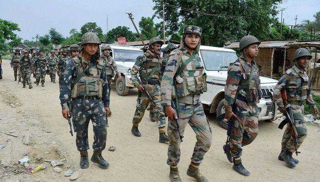 मणिपूर : आसाम रायफल्सने वाचवले पोलिसांना