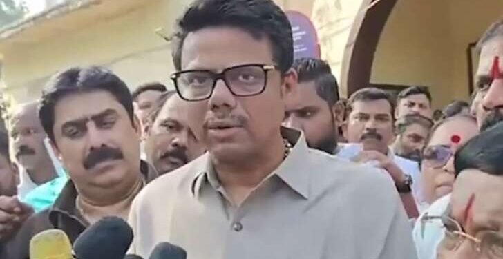 दत्ता दळवींना १४ दिवसांची न्यायालयीन कोठडी, रस्त्यावर उतरु सुनील राऊतांचा थेट इशारा