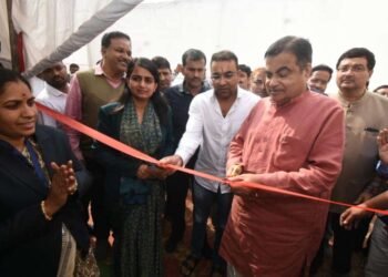 पंतप्रधान श्री नरेंद्र मोदी यांनी आज विकास भारत संकल्प यात्रेच्या लाभार्थ्यांशी संवाद