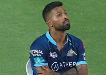 विश्वचषक स्पर्धेतून हार्दिक पांड्या बाहेर, प्रसिद्ध कृष्णाचा संघात समावेश