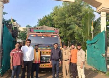 सोलापुरातील गोरक्षकांनी जीव घेणे हल्ले झेलत ५८ गोवंशांचे प्राण वाचवले….