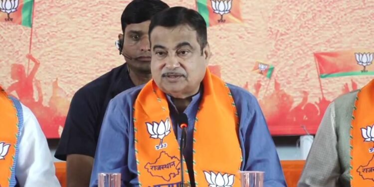 नितीन गडकरी जयपूर येथे झालेल्या पत्रकार परिषदेतून लाईव्ह