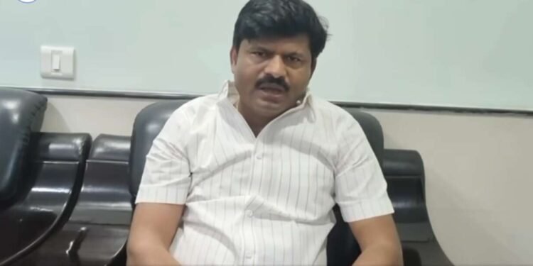 काल जर मी संयमाची भूमिका घेतली नसती तर या भेकडांच्या अंगावर कपडेही शिल्लक राहिले नसते : गोपीचंद पडळकर