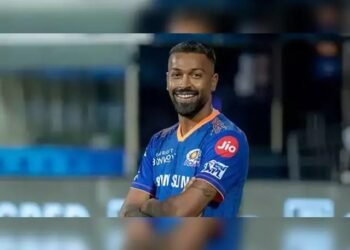 पंड्याला ट्रेड करण्यासाठी मुंबईनं गुजरातला किती ट्रान्सफर फी दिली? भलामोठ्ठा आकडा समोर