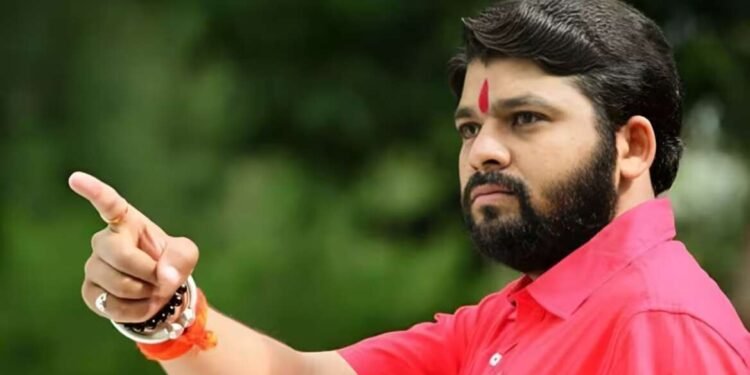 शेतकरी नेते रविकांत तुपकर छ. संभाजीनगरमध्ये मनोज जरांगे यांच्या भेटीला