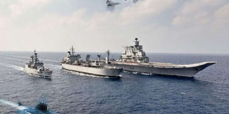 दहावी पास उमेदवारही भारतीय नौदलामध्ये करिअर घडवू शकतात; असा करता येईल अर्ज